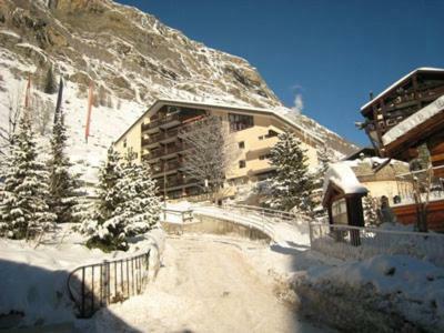 Ferienwohnung Zayetta Ice Cube Nr. 11 Zermatt Bagian luar foto
